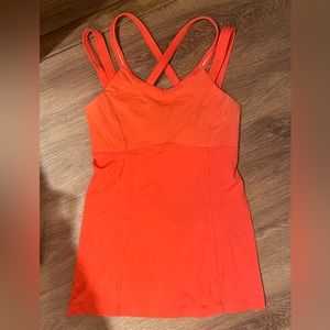 Lululemon tank with built in bra